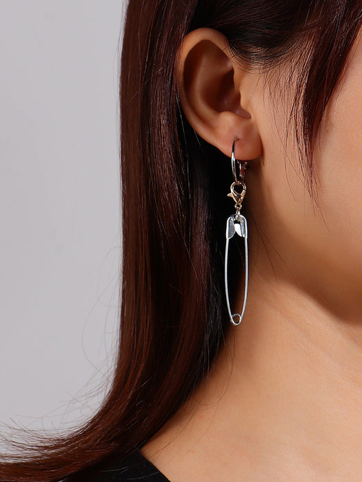 Shein Pendientes colgantes con diseño de imperdible - Quierox - Tienda Online